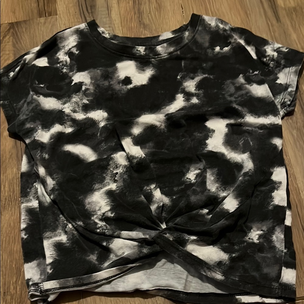 Black and White Tie-Dye Women's Top